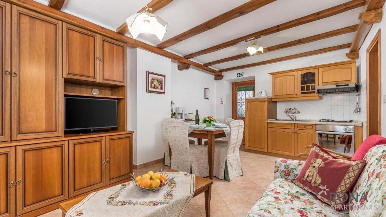 Rona Stone House Apartments Janja Boljun Kültér fotó
