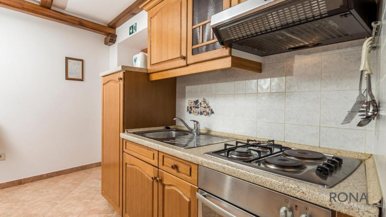 Rona Stone House Apartments Janja Boljun Kültér fotó